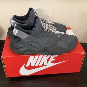 NIKE AIR HUARACHE RUN ULTRA